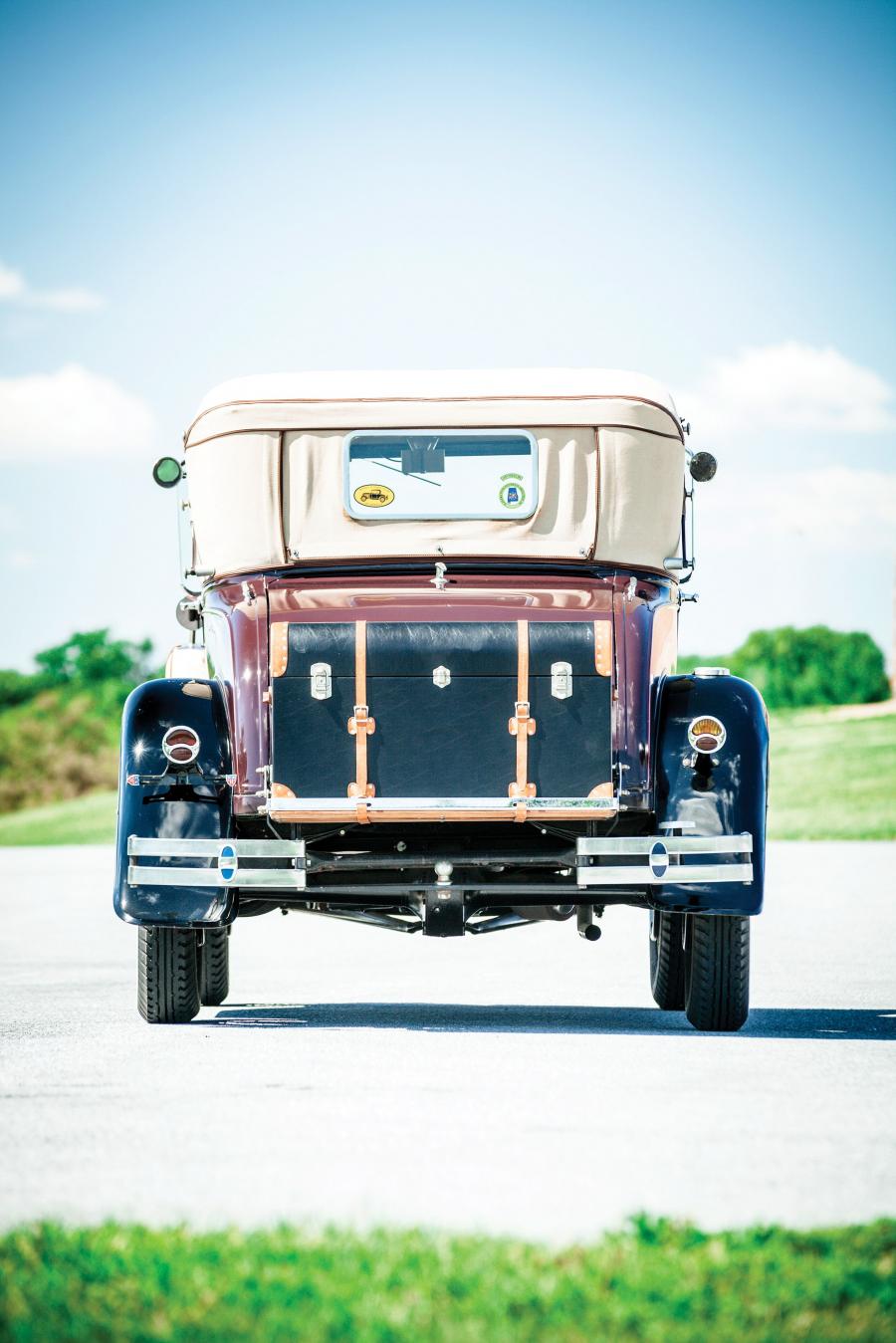  Ford Model A Sport Coupe 1930 года  (фото 8 из 8)